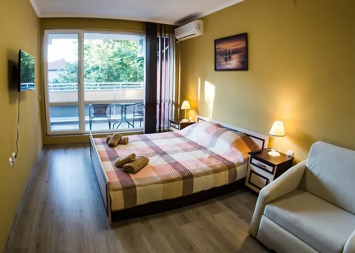 Nasred Grada Apartamento Hisarya